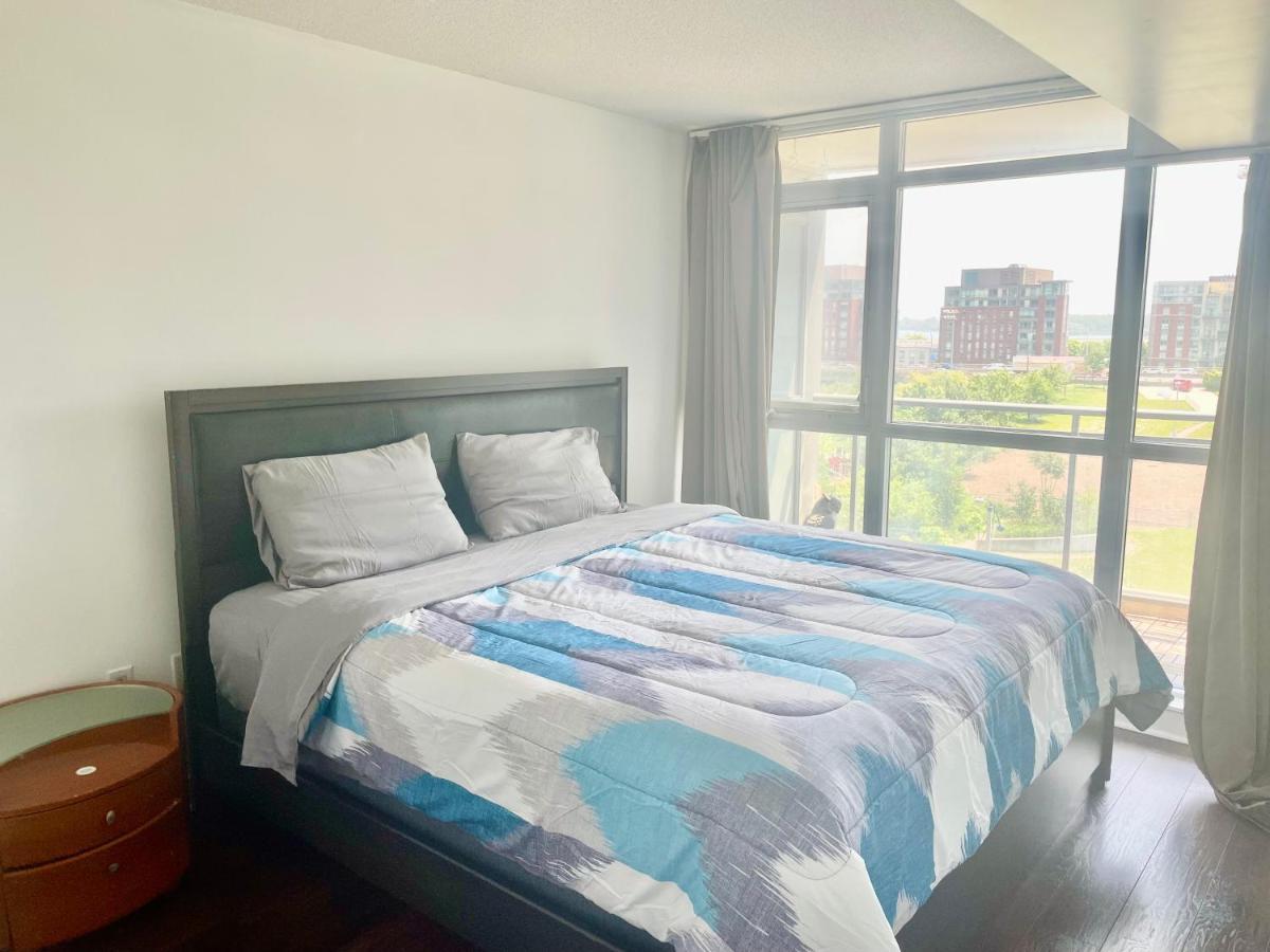 Three Br Condo Step To Cn Tower Rogers Center With Free Parking Toronto Exterior foto
